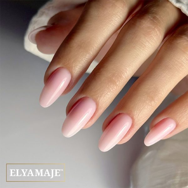 Manucure avec Creamy gel 09- Nude Pink - rose sans limage sans finition