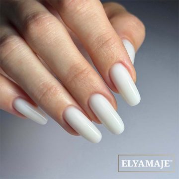 Manucure avec le Creamy Gel 11_Soft White_Elyamaje