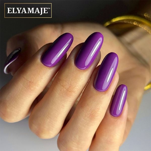 Manucure avec le Vernis Semi-Permanent n°188 – Dark Violine - Elyamaje
