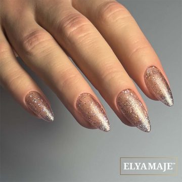 Manucure avec le Vernis Semi-Permanent n°241 – Phoenix - Elyamaje