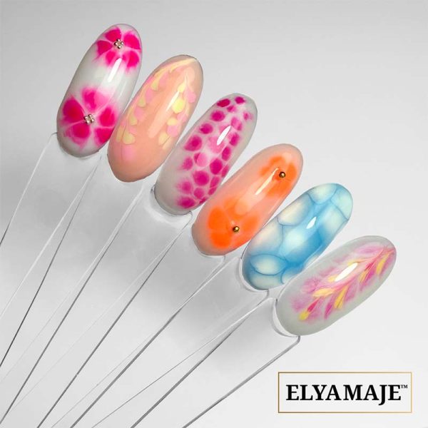 Eventail avec le Blooming Gel -Découvrez le rendu réel du nail art fait avec le Blooming Gel chez Elyamaje