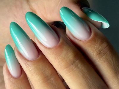 Nail art turquoise
