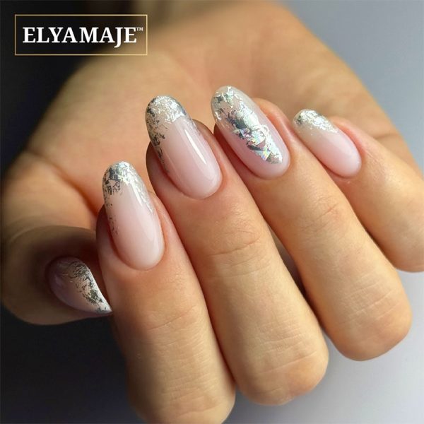 Manucure avec du Stamping Foil 3 - argenté