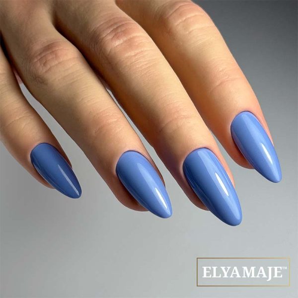Manucure avec le Vernis Semi-Permanent n°225 – Blue Sky - Elyamaje