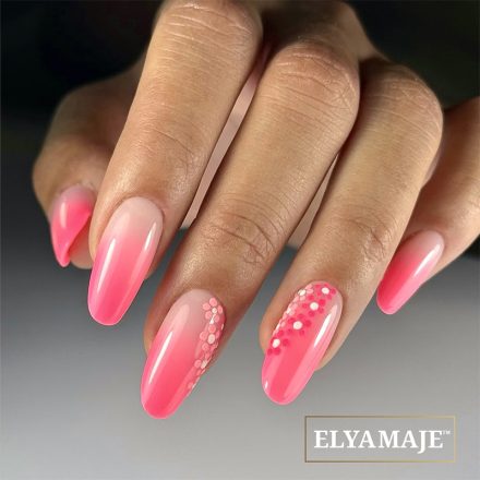 Pose babyboomer rose corail avec nail art fleuri sur ongles en amande