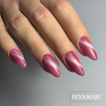 Pose mettant en avant le VSP Cat Eyes rose N° 274 Teva