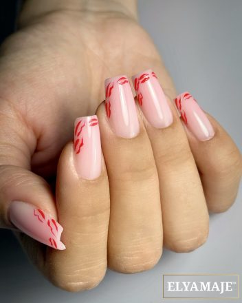 Inspiration St Valentin - Elyamaje - nude bouche rouge