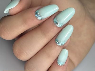pose gel coloré bleu cutti glitter