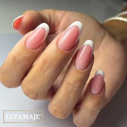 Ongles french avec base rose pailletée scintillante