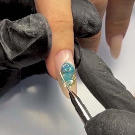 Étape 9 - Nail art cœur coulant