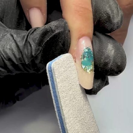 Étape 7 - Nail art cœur coulant