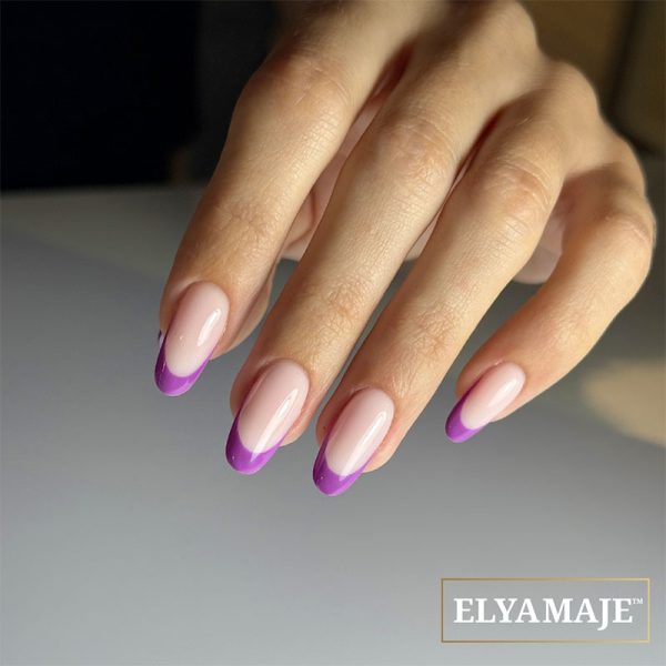 Exemple d'une pose French avec le Perfect French 12 purple