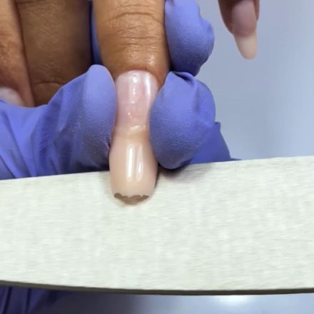 Mise en forme de l'ongle