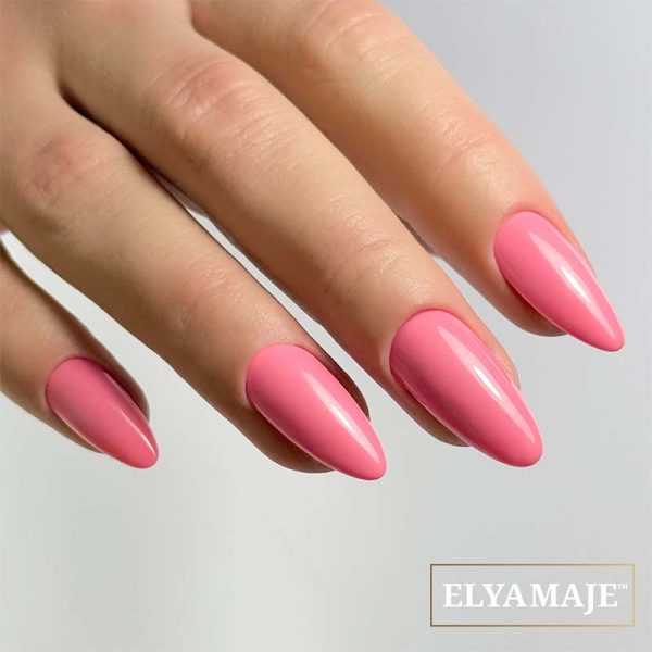 Manucure avec le Vernis Semi-Permanent n°166 – Cherry - Elyamaje