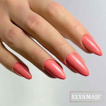 Manucure avec le Vernis Semi-Permanent n°256 – Miami - Elyamaje