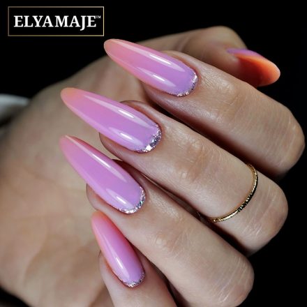 Double baby color violet et rose pastel sur ongles en amande au Creamy Gel