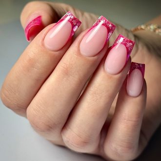 French reverse rose fuchsia avec capsules et incrustations pailletées.